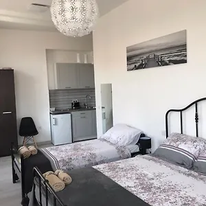  Apartment Paola Croatia
