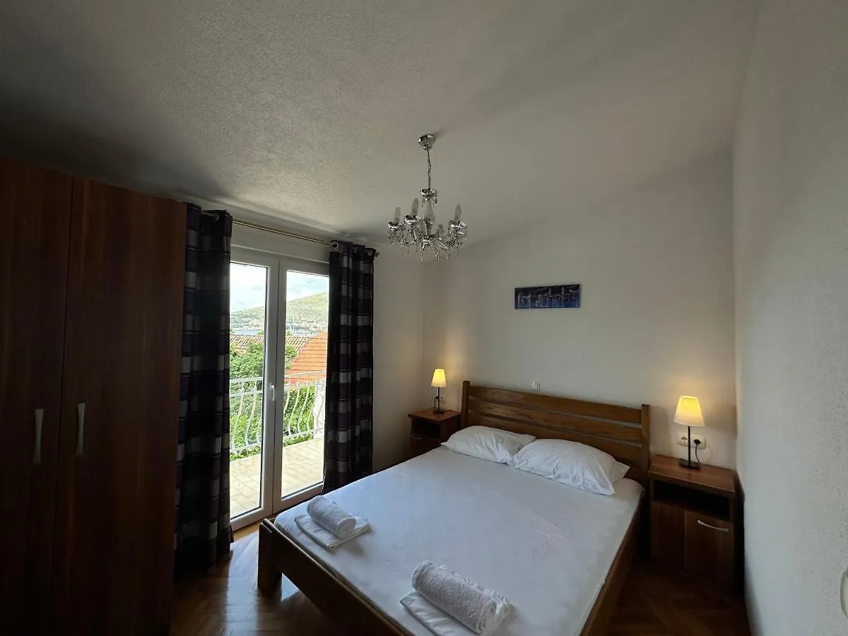 Guest house Villa Dante Trogir