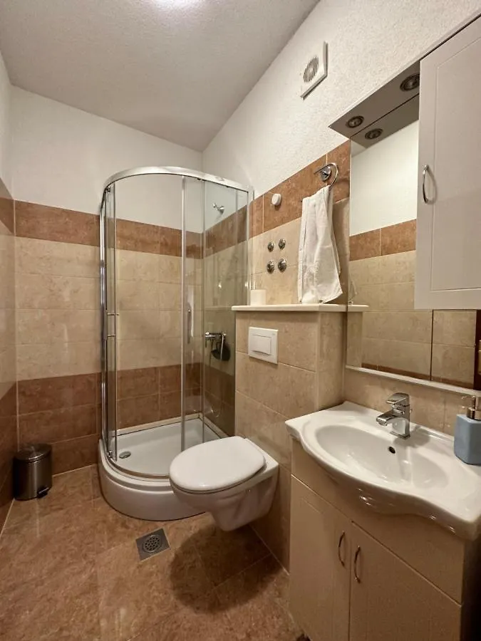 Villa Dante Trogir 3*,  Kroatien